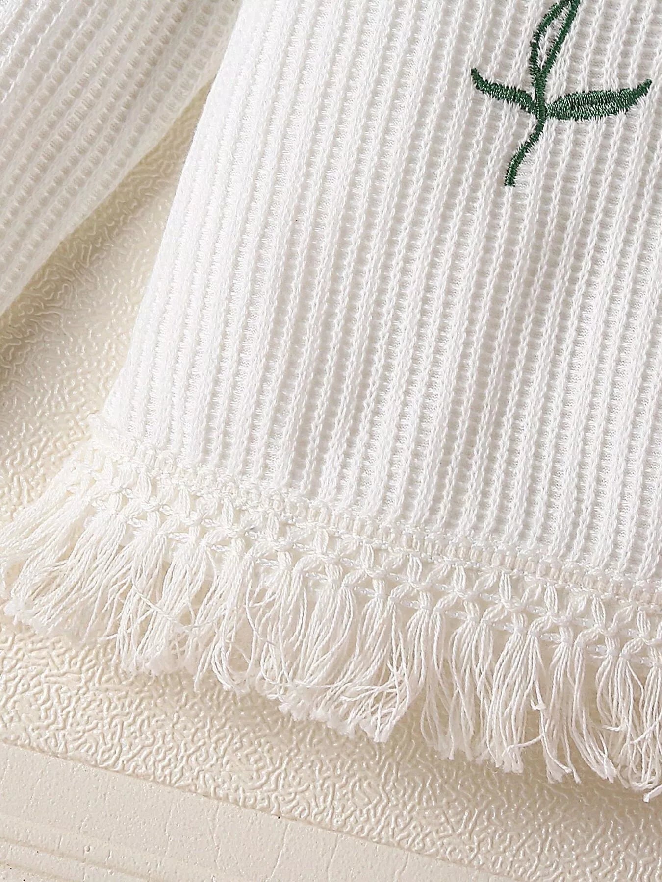 5ad1845239714a64b87fd965c520fef2-Max-Origin